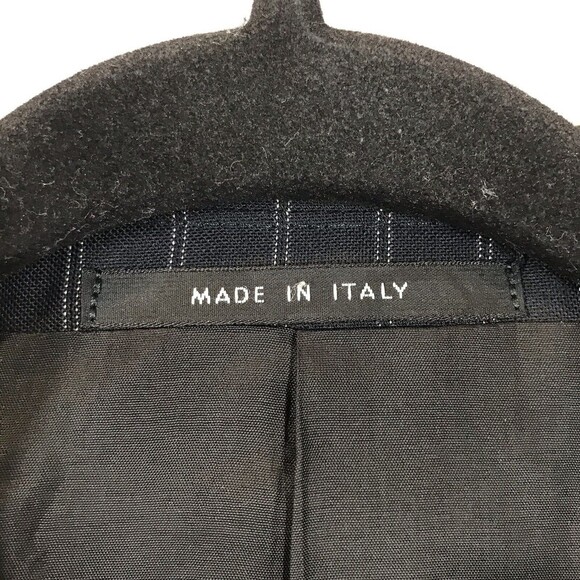 Armoni Collezioni Men's Pin Striped Blazer Size 42R Italy Wool Gomez Addams - Picture 8 of 13